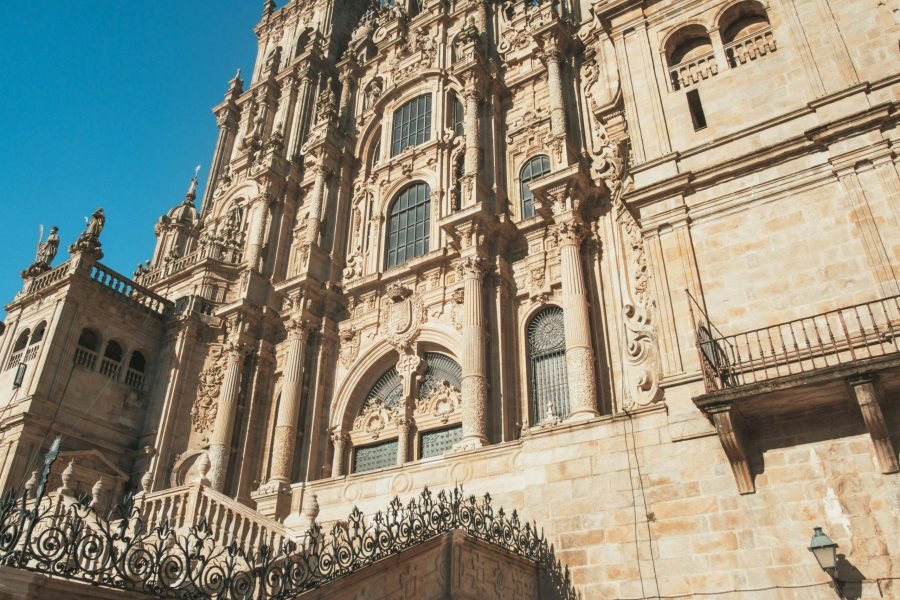 Day trip to Santiago from A Coruña: Discover it your way